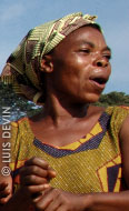 Bakoya/Bakola pygmy singer